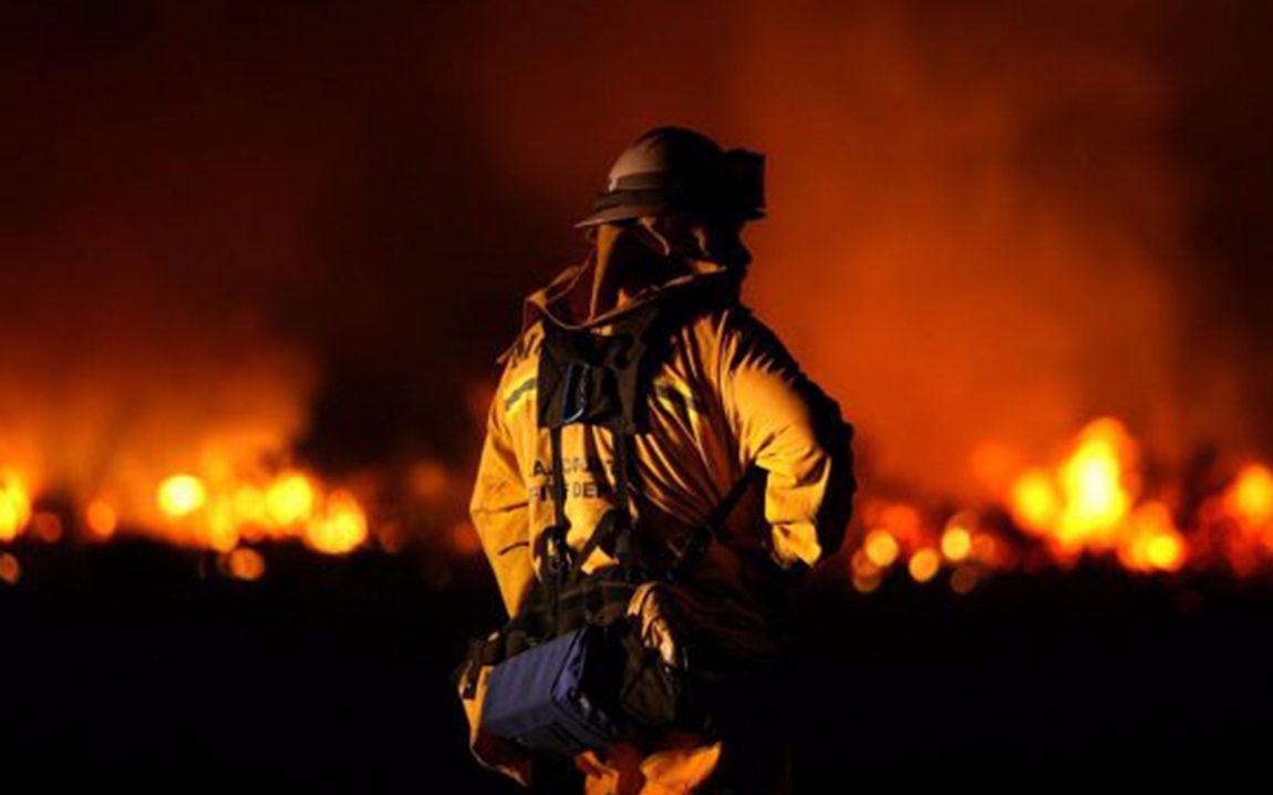 90后小伙勇闯火灾现场200次,用22岁生命,换来70个陌生人的平安