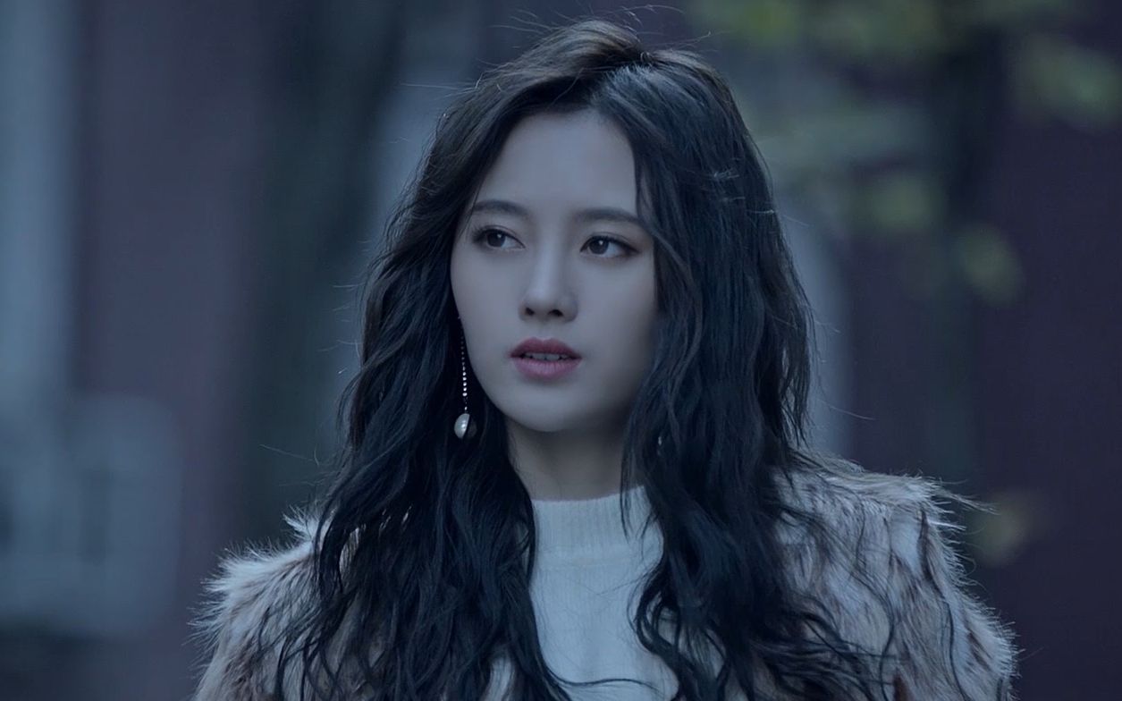 鞠婧祎《等不到你》官方版 "是我过于沉迷 恋上你 却发现 在不对称的