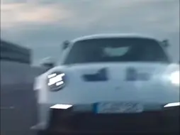 Télécharger la video: [Vibe] 好像混进了什么东西? 911和GT3RS