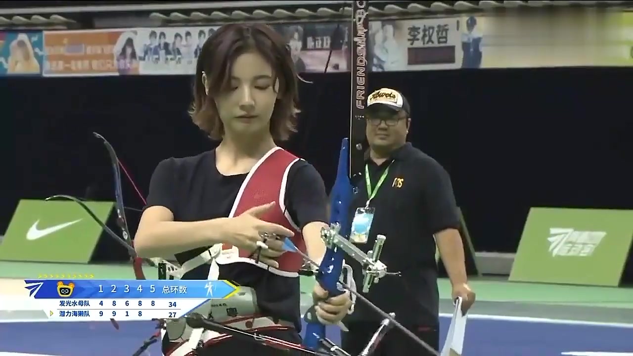 赵露思射箭不化妆怎能;美的貌若天仙(1)