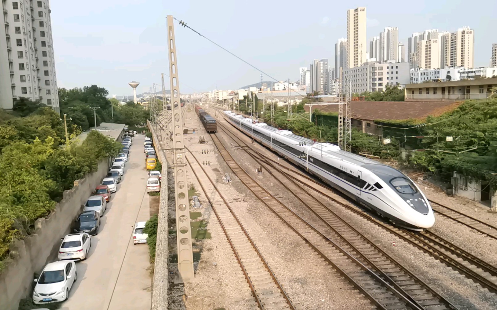 crh2g-4079(四方厂)通过徐州西站