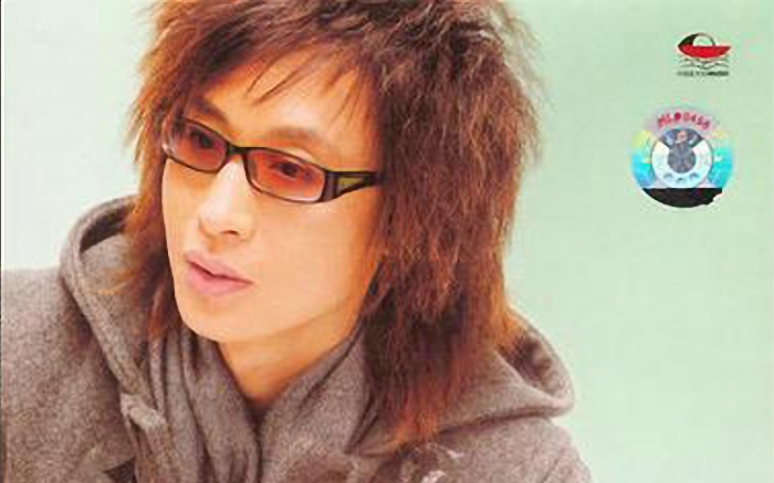 专辑名称:又一夜歌手姓名:谢军 制作发行:华谊兄弟 发行日期:2007年01