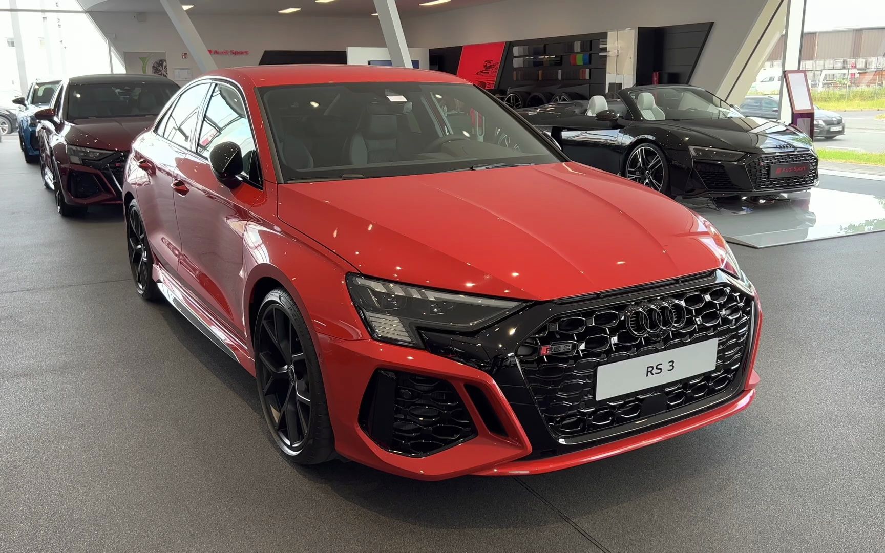 2023款奥迪rs3豪华性能车