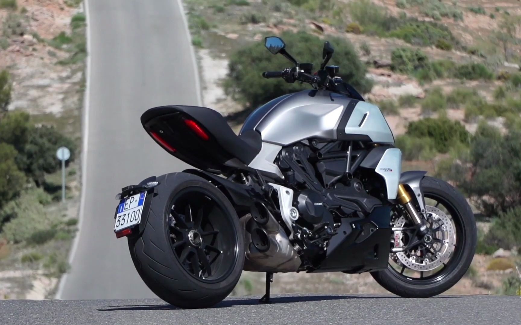 杜卡迪大魔鬼,你觉得这款巡航车怎么样