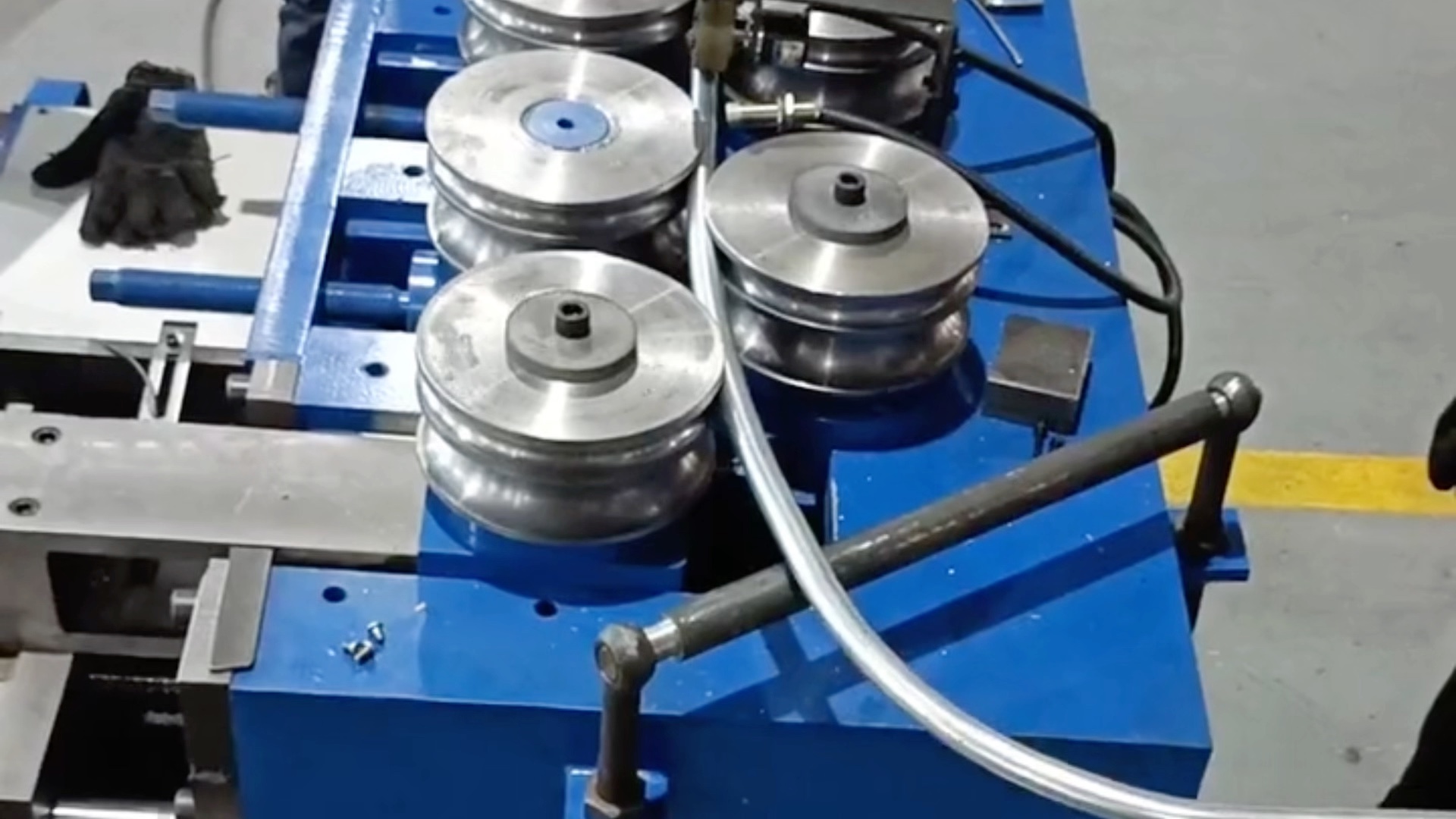 全自动滚圆机,七轴连续滚弯圆管圆弧一次成型数控盘圆机