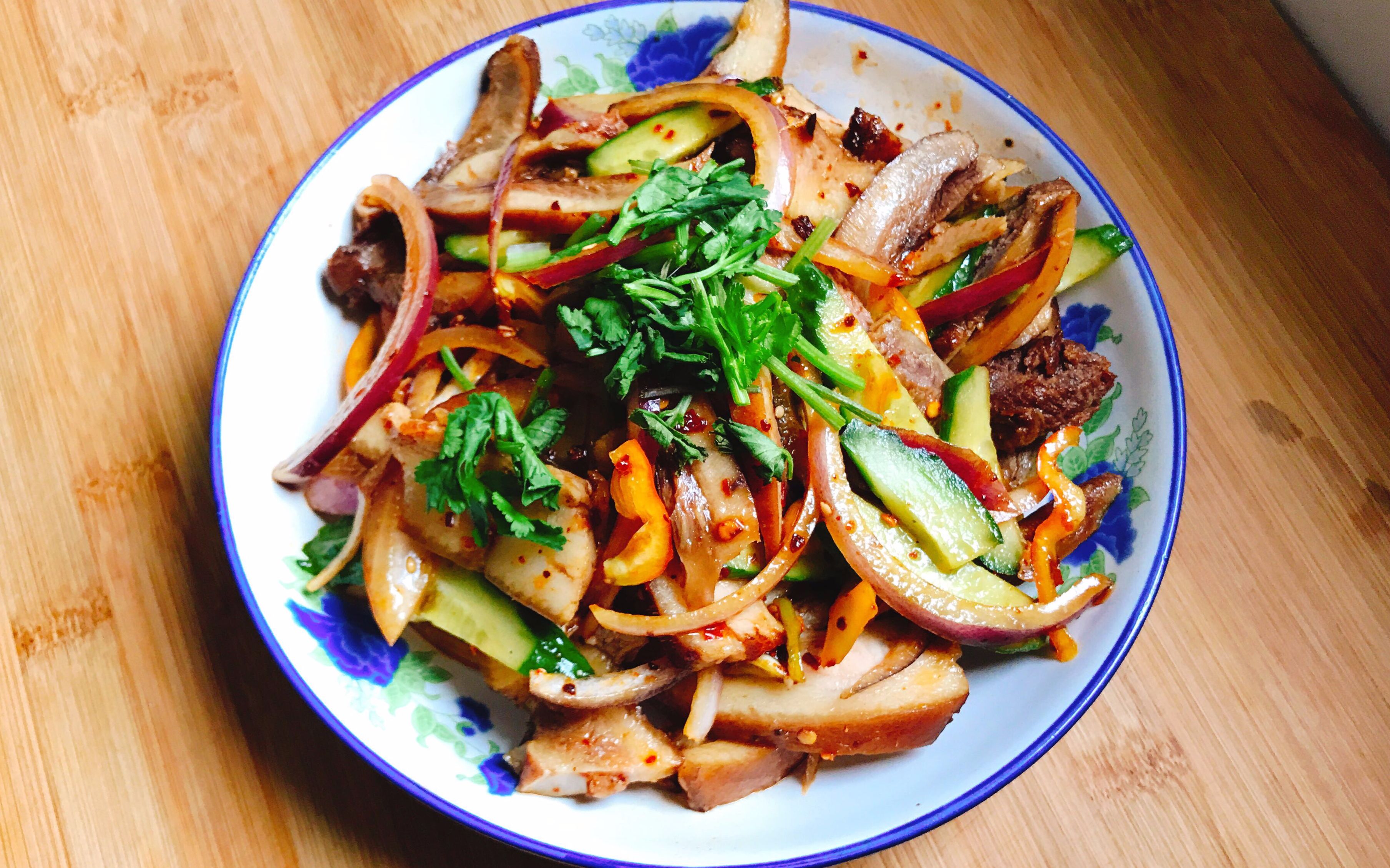 凉拌猪头肉 饭桌上必不可少的下酒菜