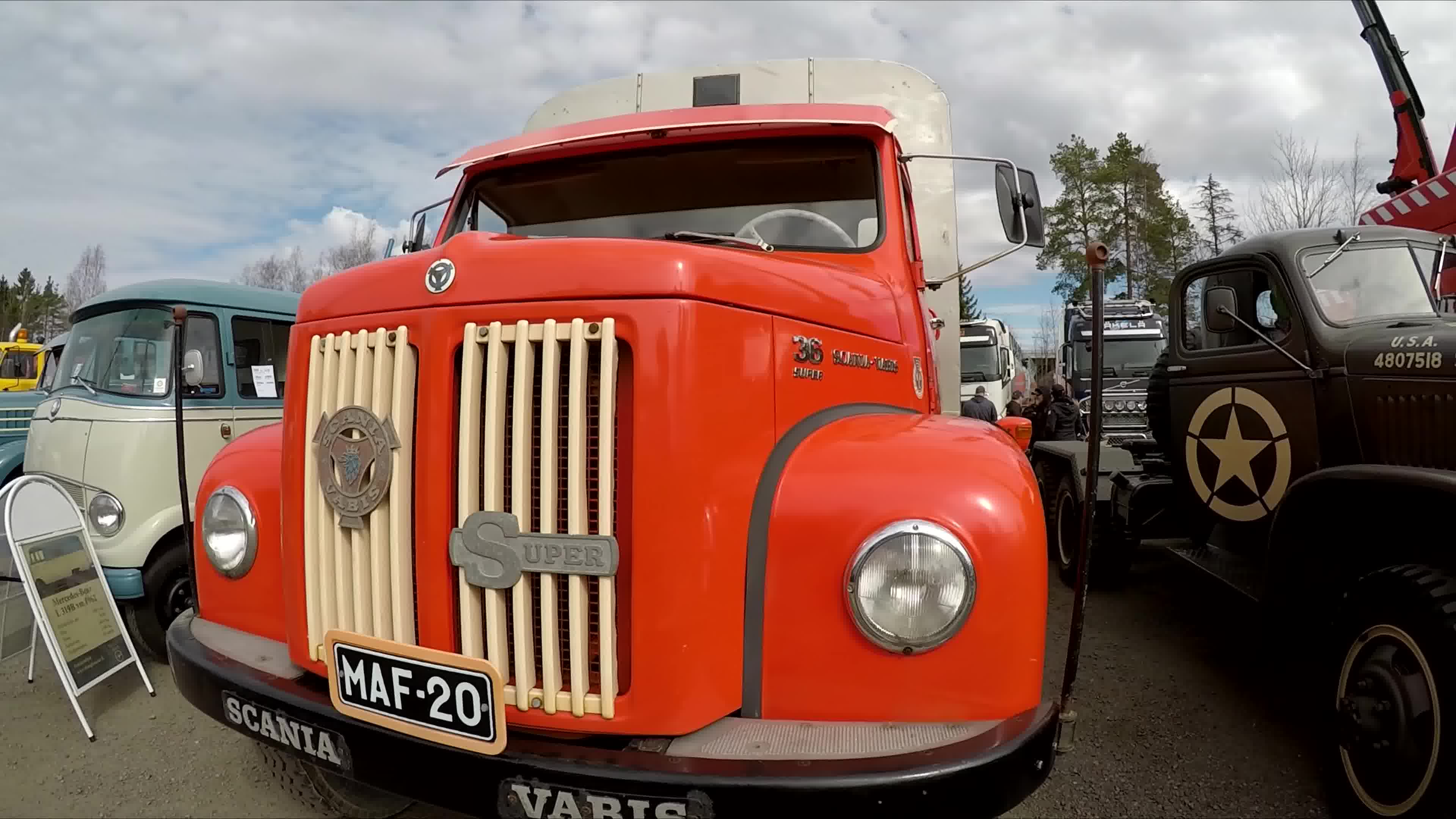 斯堪尼亚1976,西苏1976,贝德福德1947老式卡车实拍_哔哩哔哩_bilibili