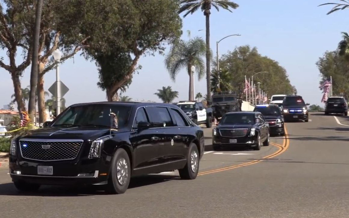川普总统在加州newport海滩的车队 2020.10.18