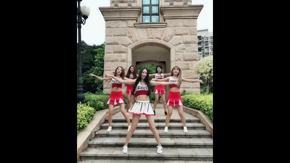 散打哥老婆真真姐跳c哩c哩太美了