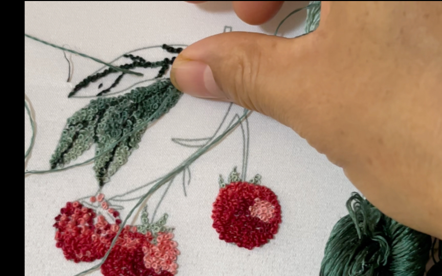 打籽绣针法教程,绣出立体又可爱的图案!