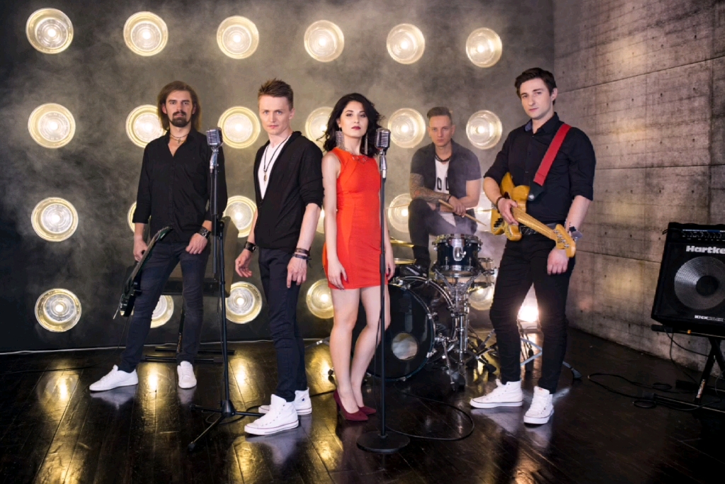 白俄罗斯五人编制驻场乐队