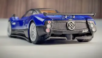 1/64miniGT帕加尼宗塔开箱细节