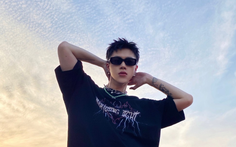 【唤俊】直播录屏20220225合集(今天是带妆名媛卸妆