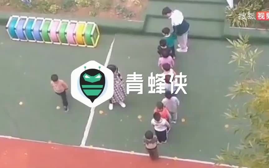 网曝多名孩子进班磨蹭遭幼师推搡训斥,新乡红旗区教育局回应哔哩哔哩bilibili