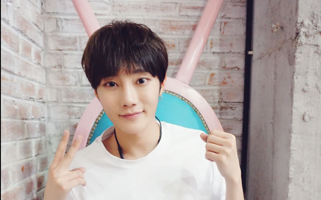 【时尚先锋栏目】时尚练歌房r1se 刘也 森系冰嗓小狐狸 一名dancer的