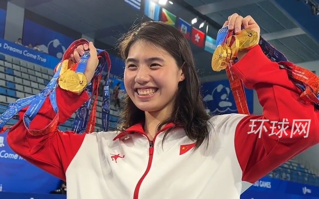 金牌一只手拿不下,张雨霏成大运会九金王