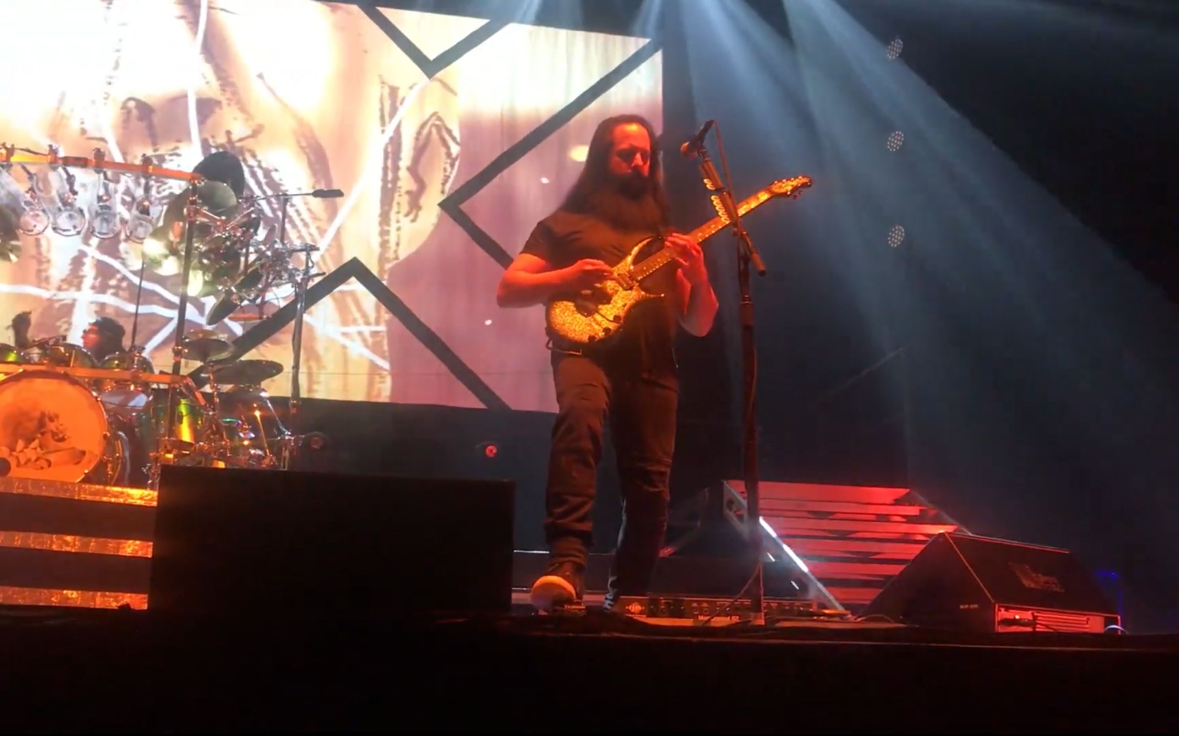 梦剧院乐队dreamtheater最新现场演绎经典名曲home2020