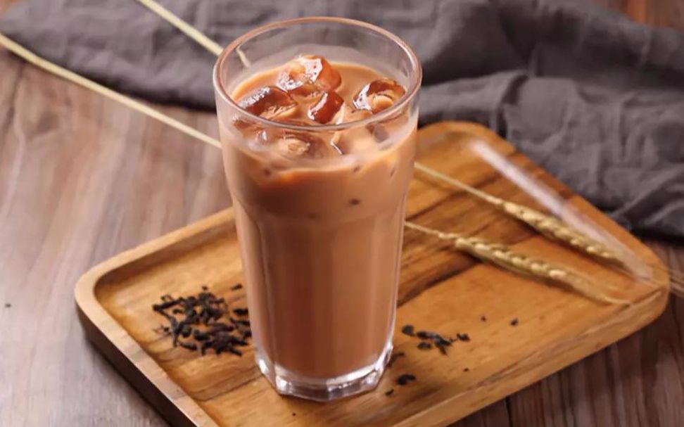 60秒学会鸳鸯奶茶,品味经典港式美味!