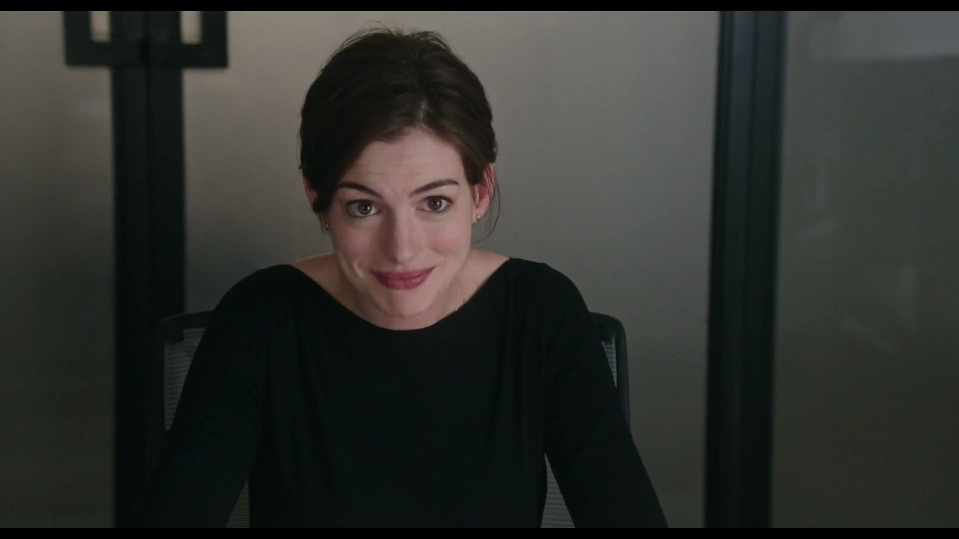 [图]The Intern Official Trailer #2 (2015) - Anne Hathaway, Robert De Niro Movie HD