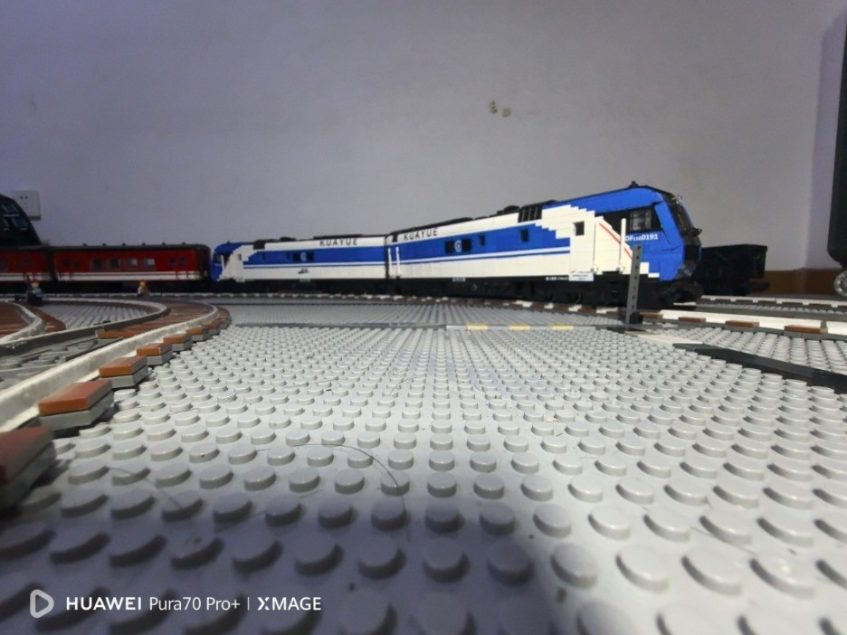 乐高式火车—df11g