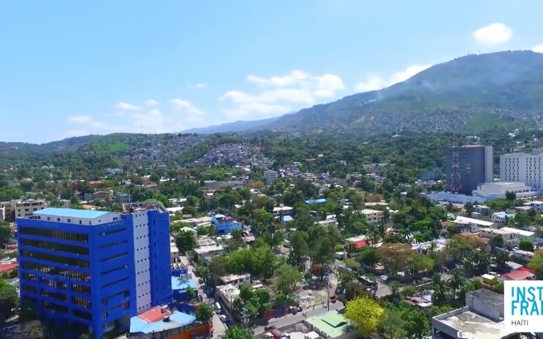 西半球最贫困国家——海地首都——太子港(Port international de PortauPrince)Haiti哔哩哔哩bilibili