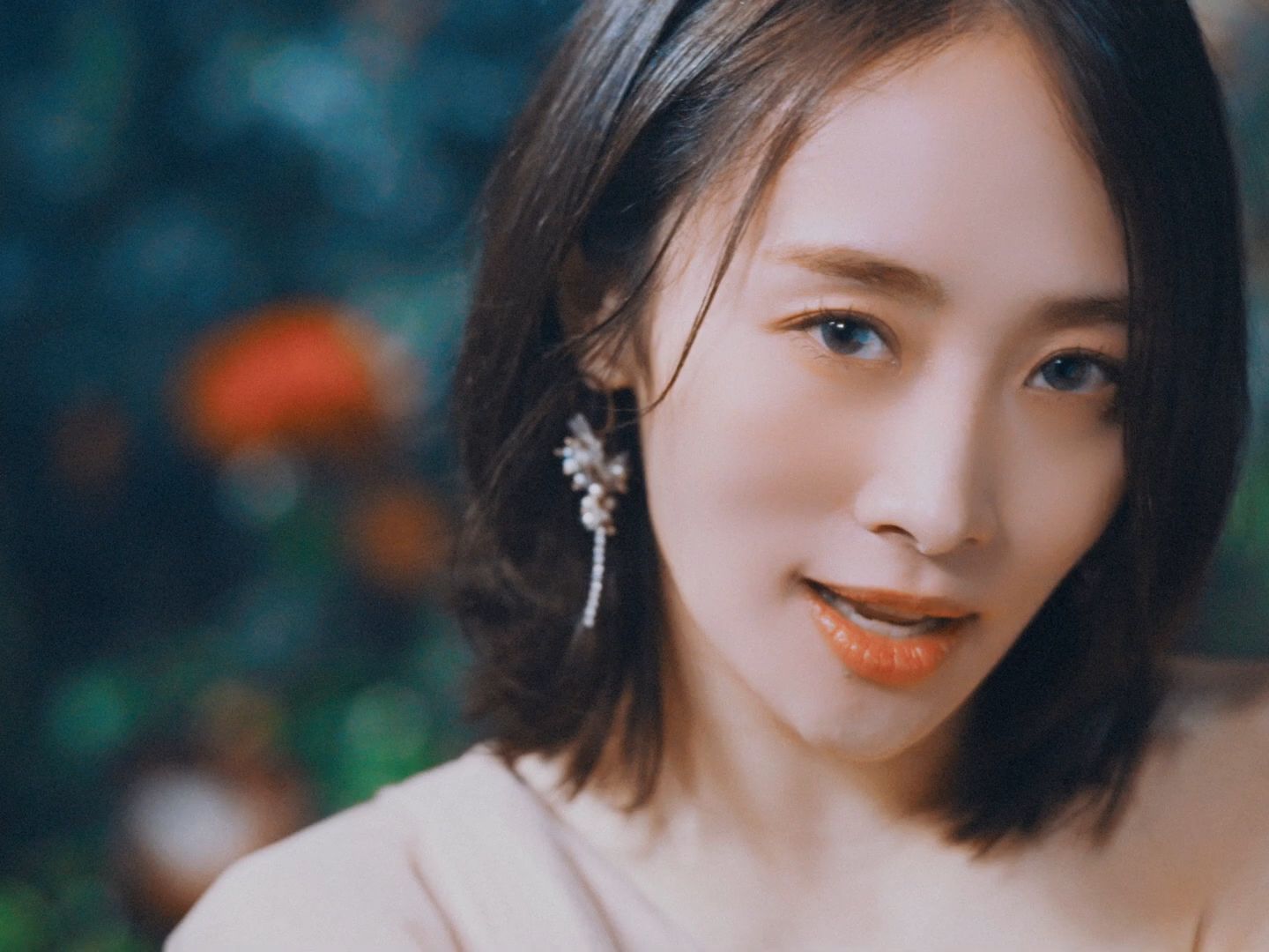 kara 郑妮可 nicole「gravity」music video