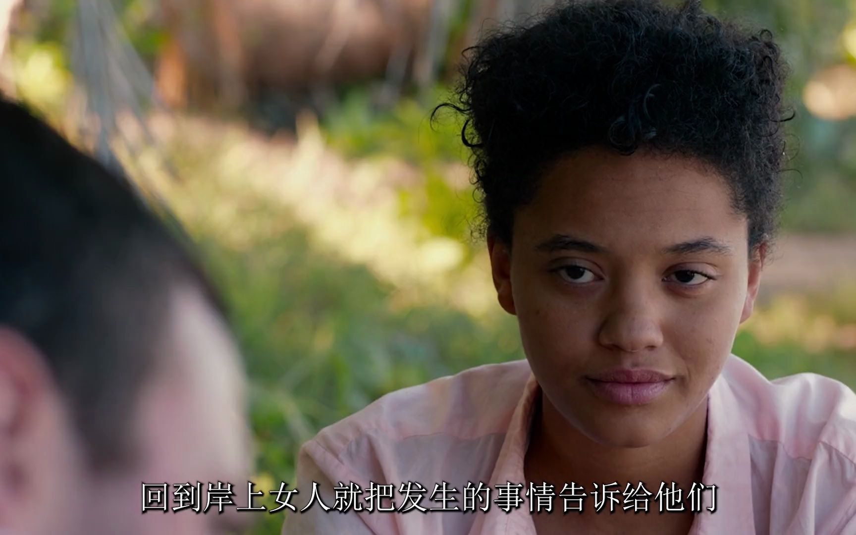 女人流落荒岛,不料遭荒岛上的怪物袭击《荒岛甜心》