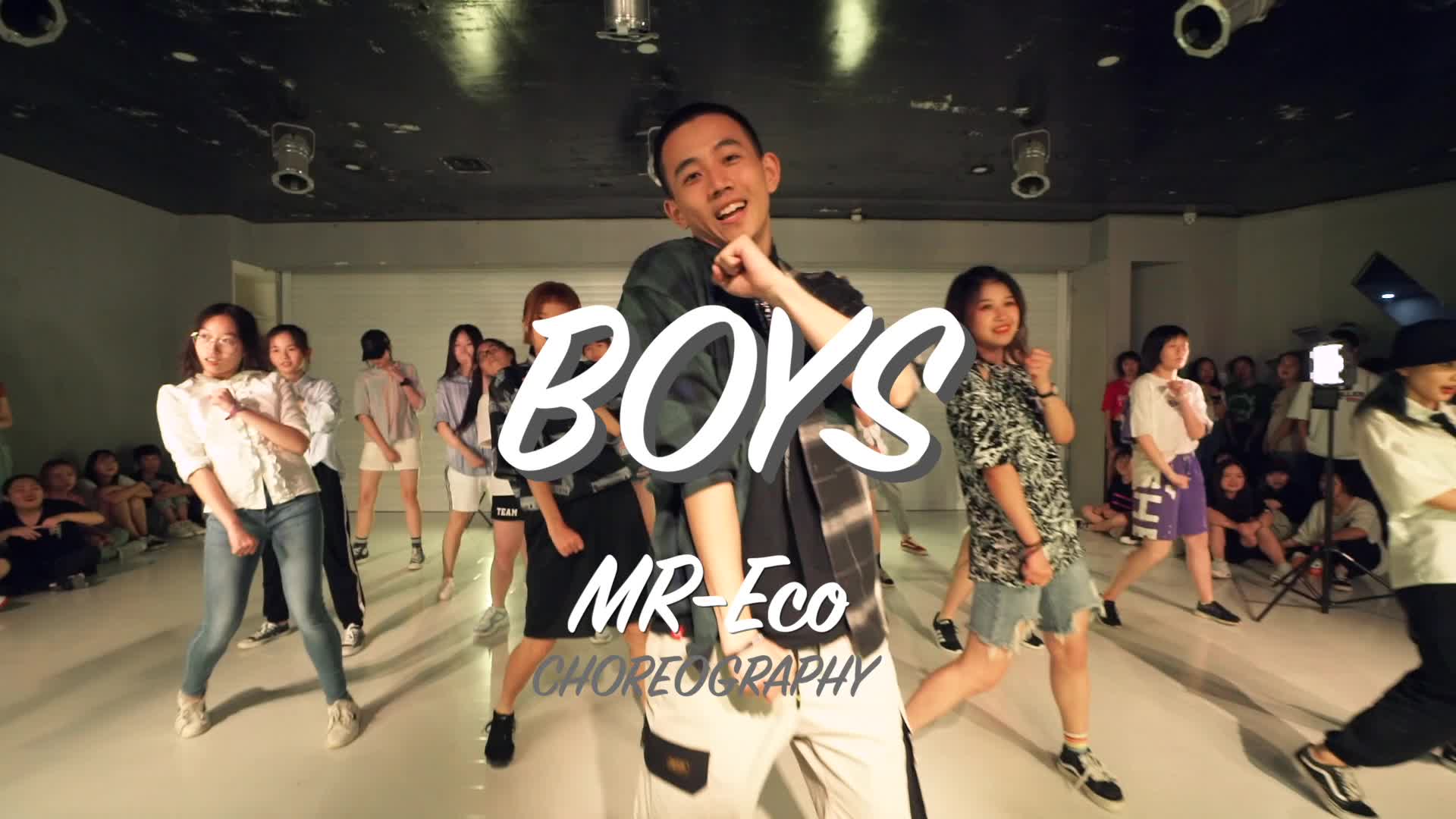 学一学,街舞同款哪吒插兜耍狠"插兜舞"