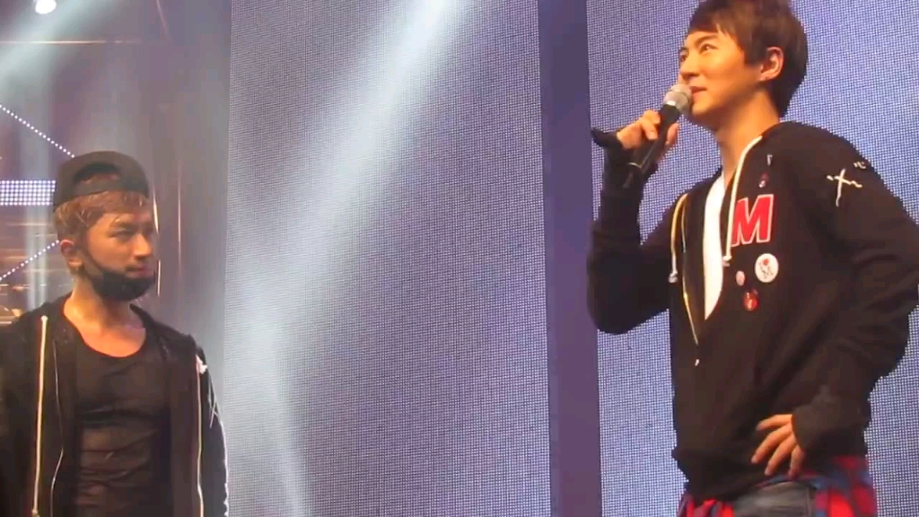 131225李珉宇圣诞演唱会-最后ment with junjin