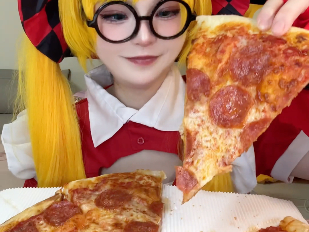 欢迎光临小安的披萨店哦～-江又蓝