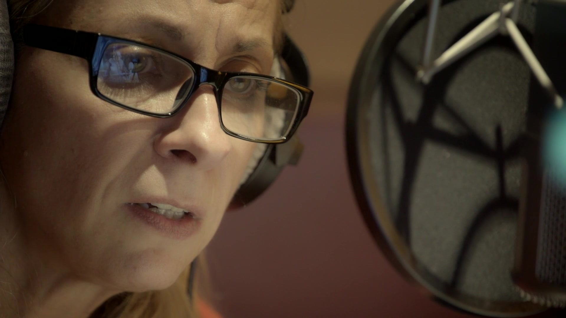 听力测试11 法国女高音德赛natalie dessay - behind between