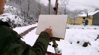 Video herunterladen: 雪后水彩风景写生