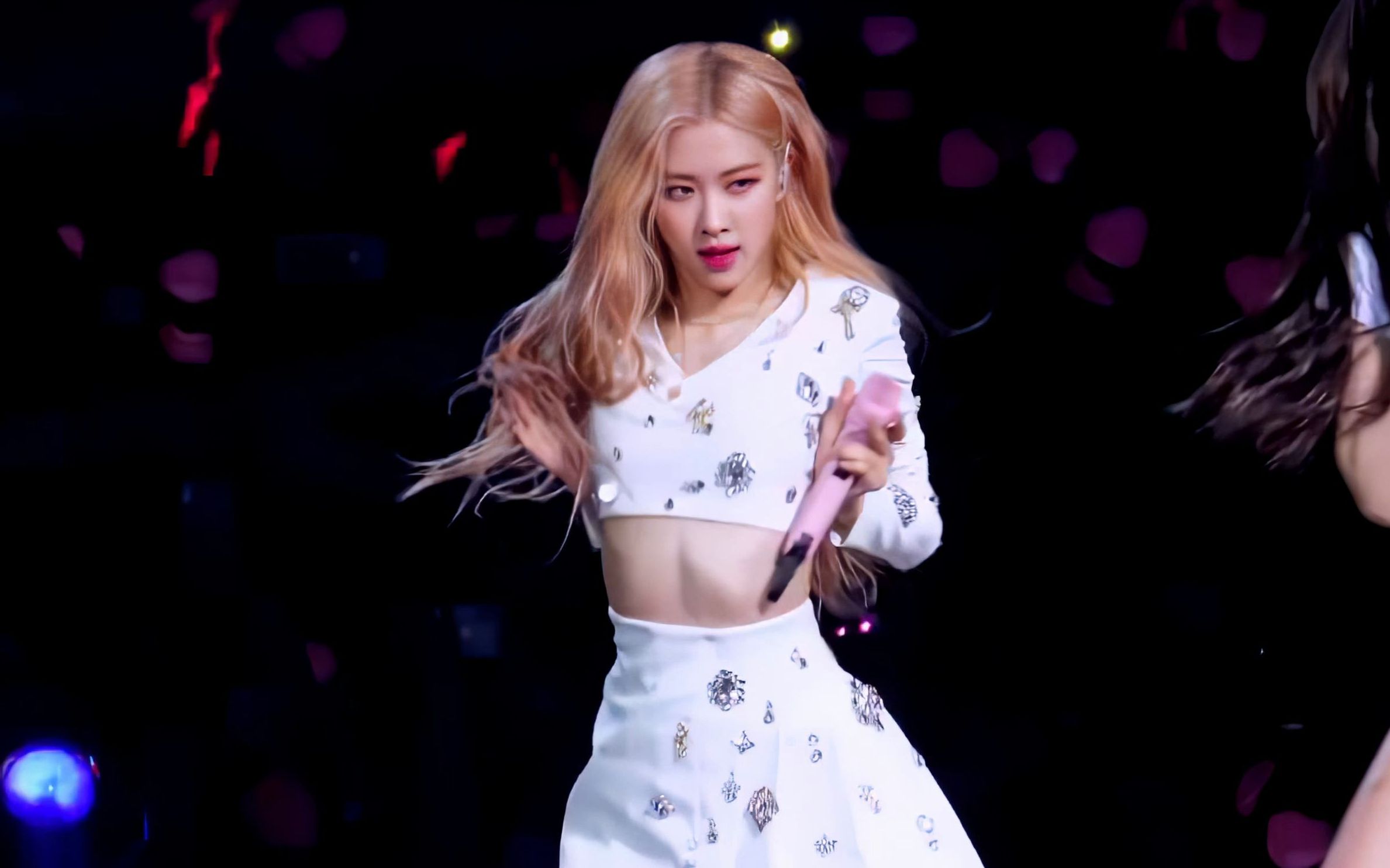 [图]【4K修复】 ROSÉ Boombayah 世巡墨尔本 190613 4K直拍画面修复