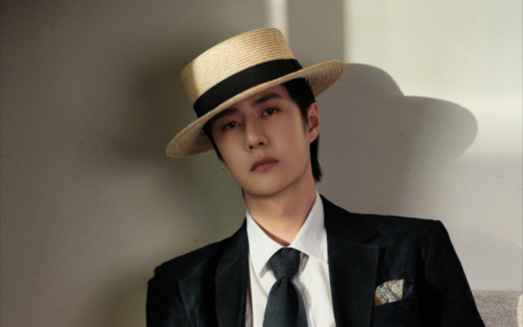 【王一博 gq】第二套衣服来啦,这一套也好帅啊!