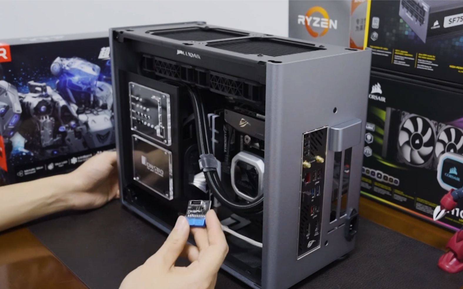 【装机】时隔250天还是没忍住——乔思伯a4机箱