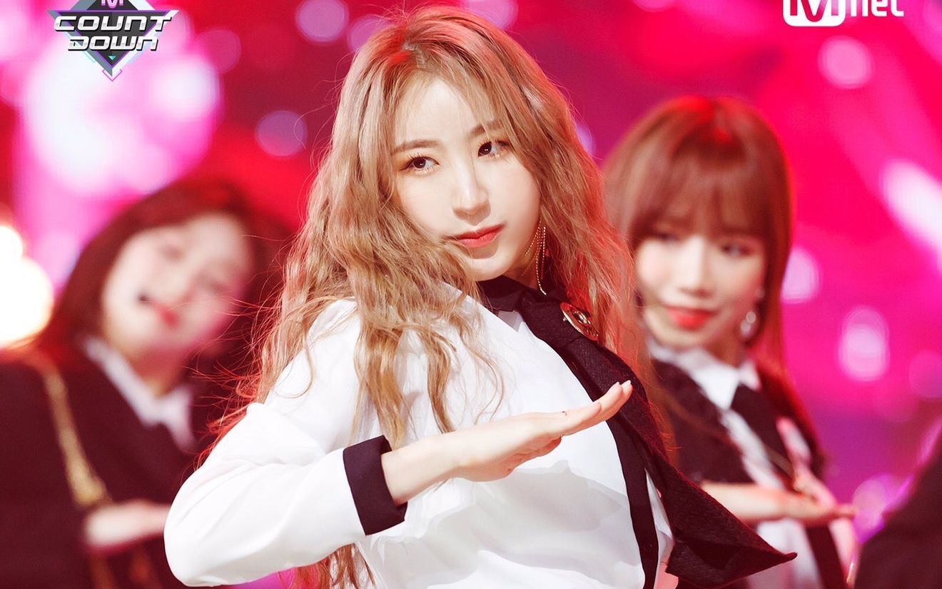 181108 la vie en rose-izone李彩燕直拍mcountdown_哔哩哔哩_bili