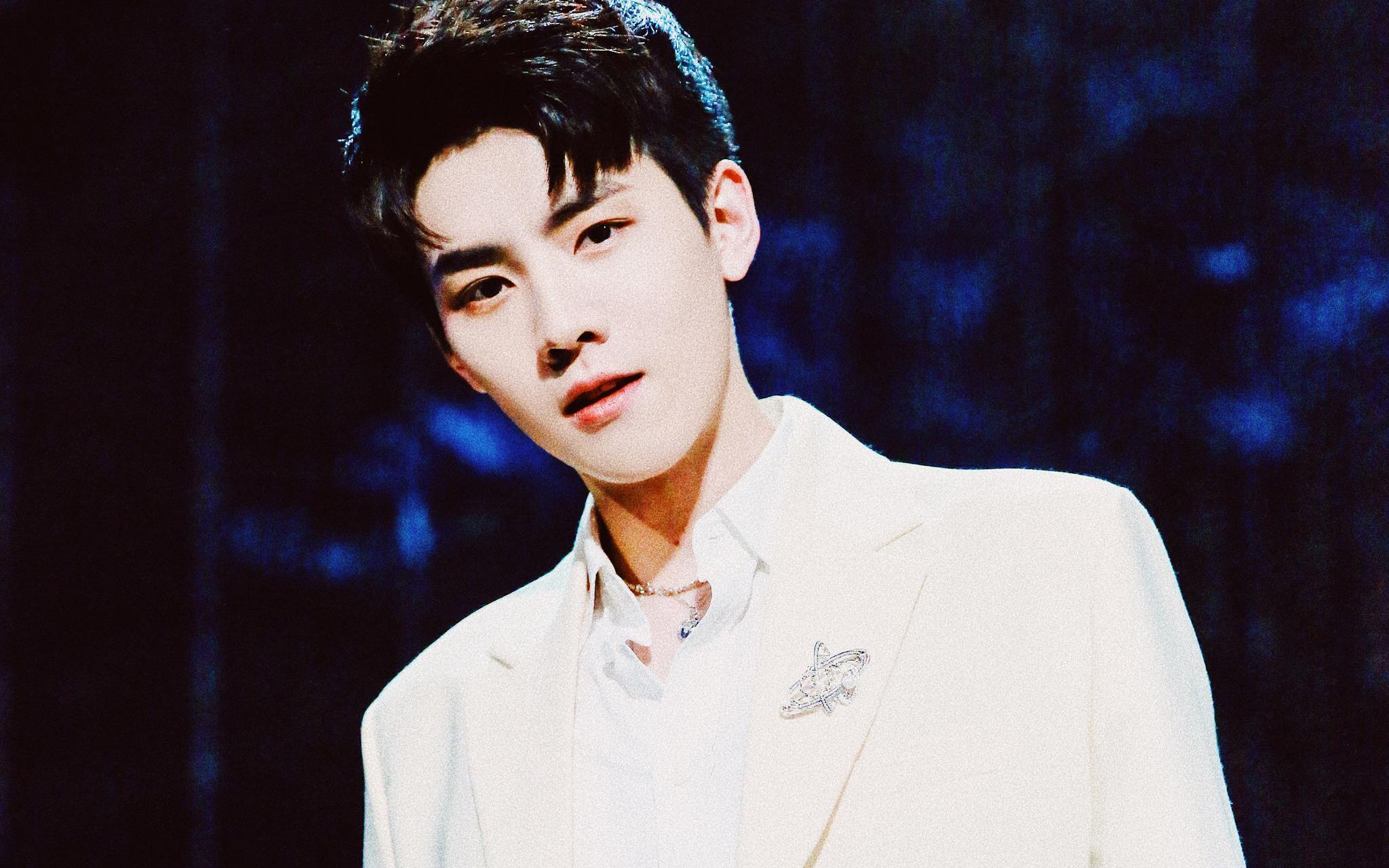 r1se才是天选男团?绝美破晓海震撼人心,这真的够吹一辈子的了!