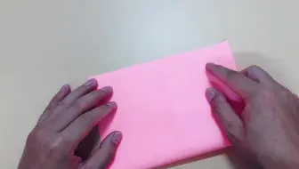 今天是520，利用折纸小船拍出创意照片，朋友都夸拍的好