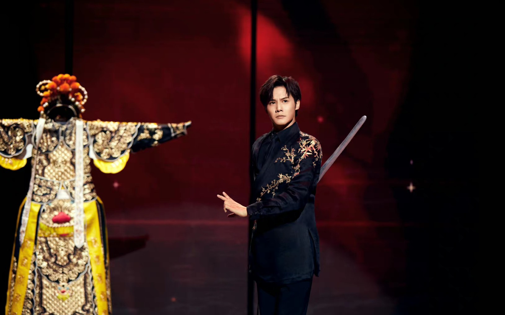 【郑业成】看京剧武生舞剑是一种什么体验