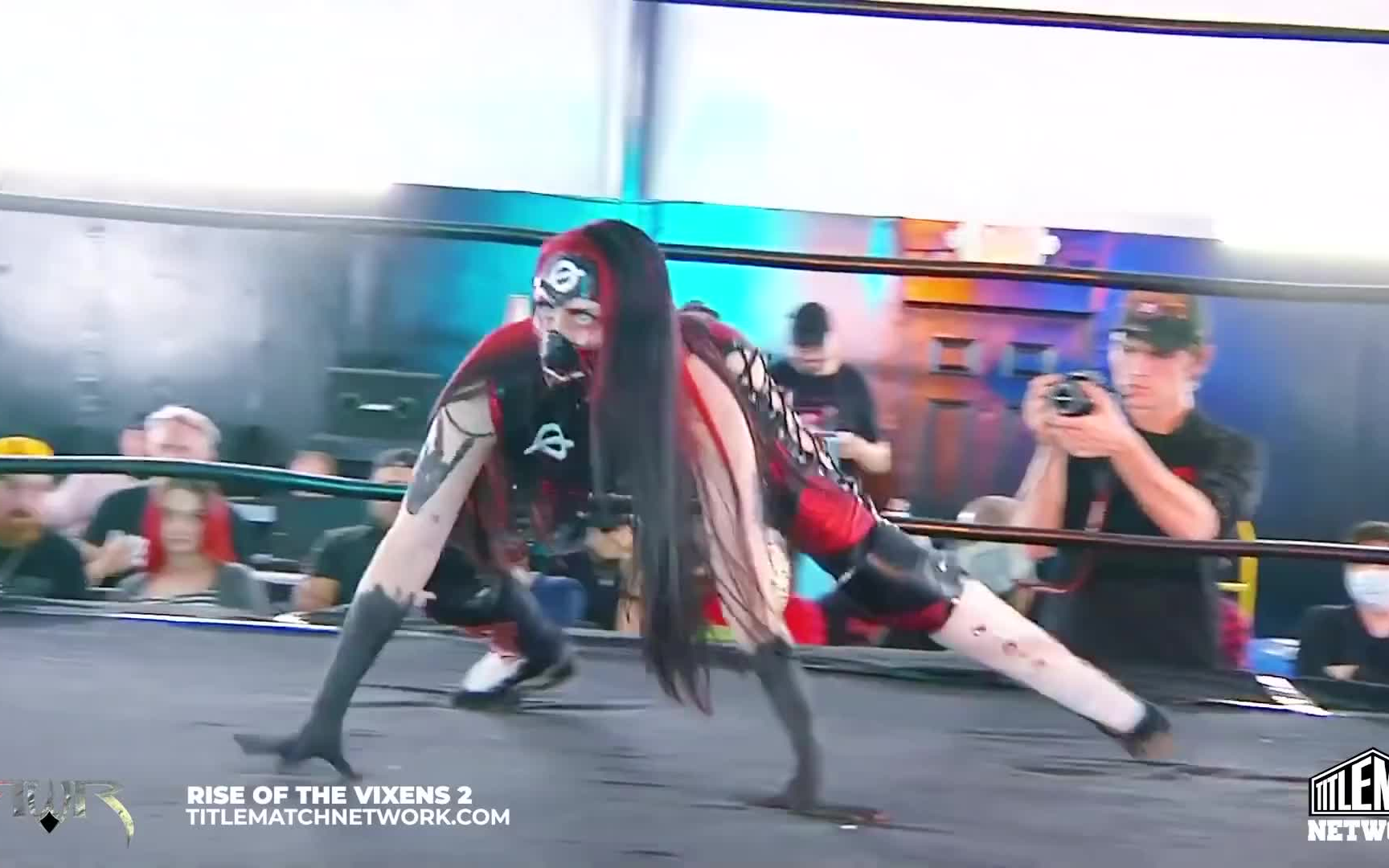 [图]Red Velvet vs Insidious One (Women's Wrestling) RWR- Rise of the Vixens 2