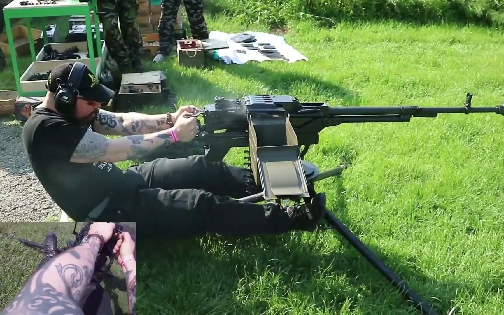 12.7mm NSV重机枪试射哔哩哔哩bilibili