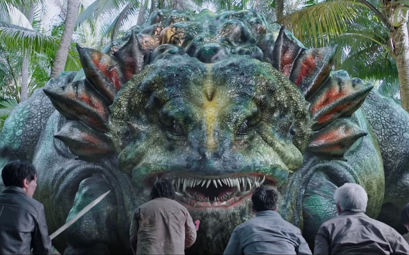 10米高的蛤蟆,以为自己无敌了,不料身后300米巨蟒将它一口吞下