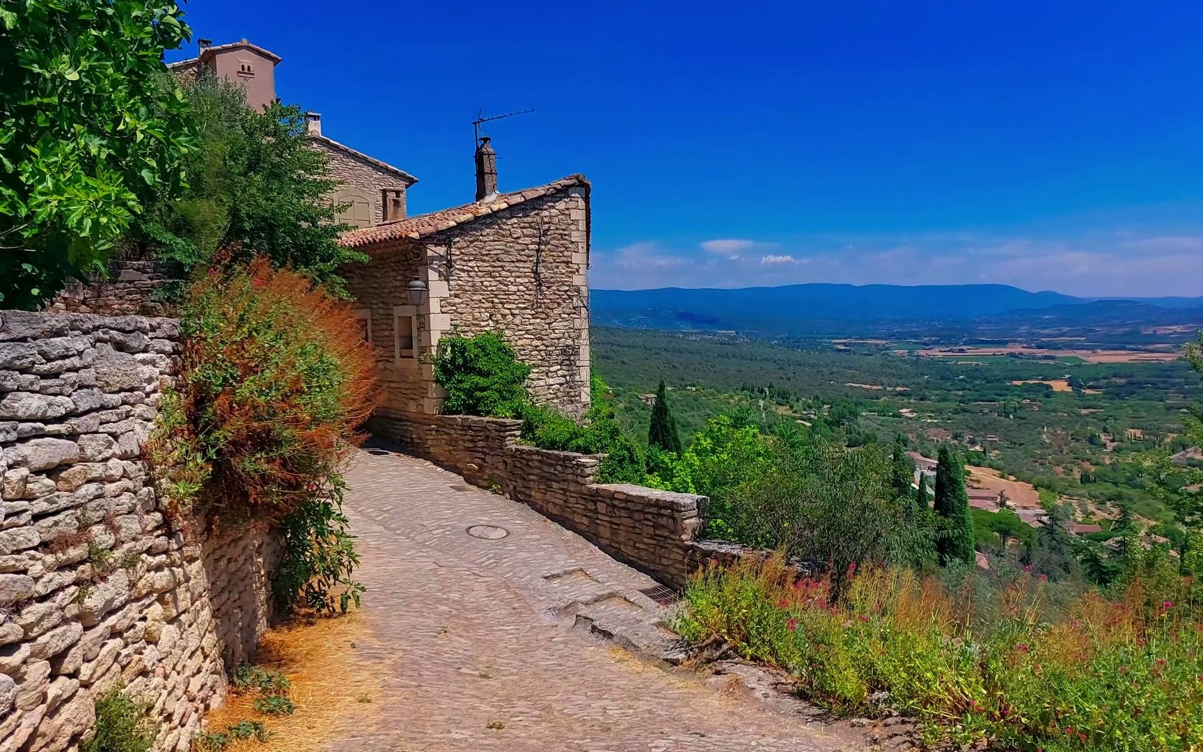 法国最美丽的村庄之一街头漫步