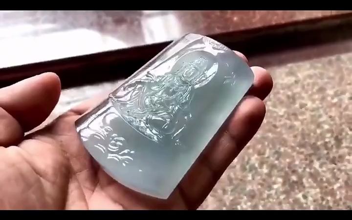 老蒋大师作品,龙石种翡翠观音牌,收藏级翡翠大观音