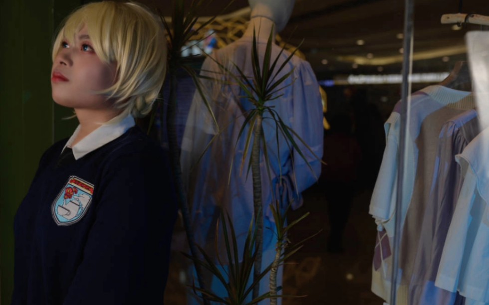 喝着先辈红茶的大吉岭cos场照