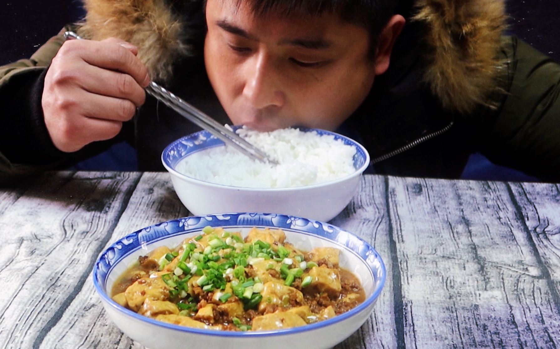 1斤豆腐半斤肉,527做肉末豆腐配大碗米饭,汤汁泡饭流口水,大口扒饭越