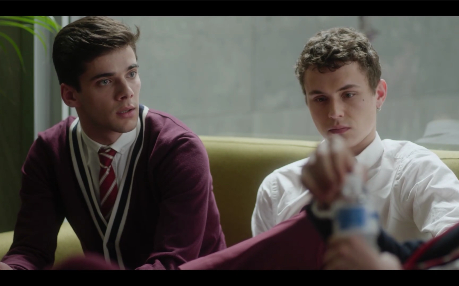 帅爆了的aron piper - ander 西班牙悬疑爱情剧《名校风暴》(elite)