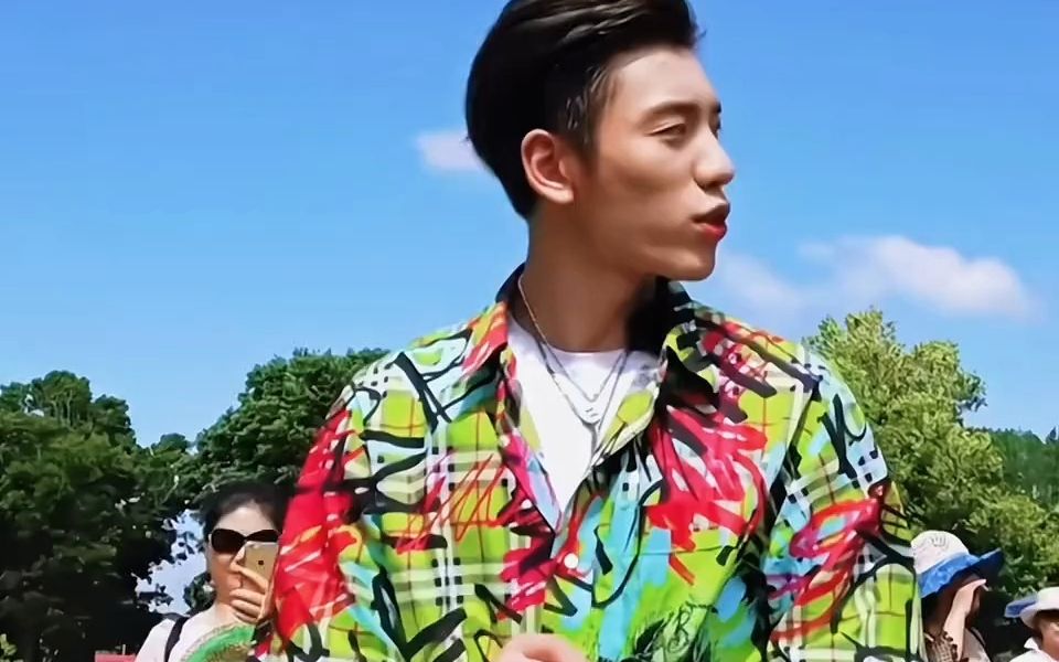 在新西兰被中国阿姨包围的帅哥#王子异