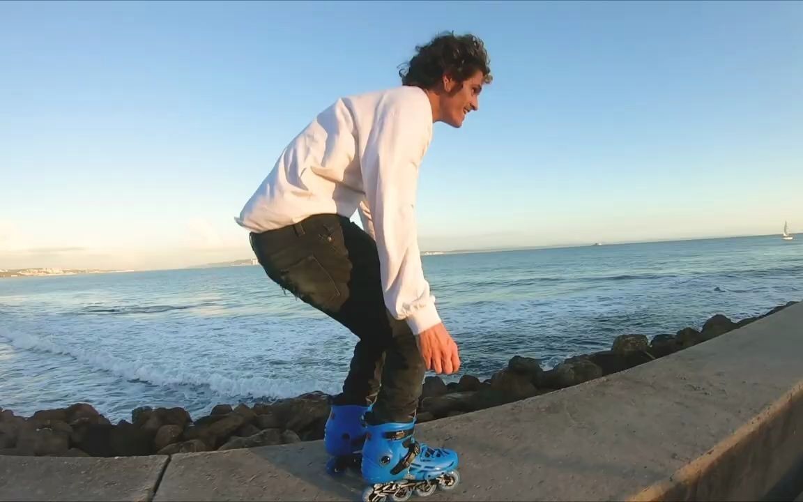 【极限运动】高阶轮滑玩家超带感街头轮滑!