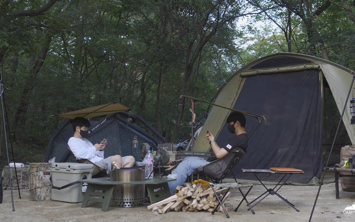 [图]【治愈系露营】韩国露营短片，夏末与好友森林露营和享受美食